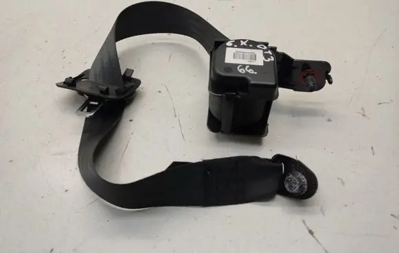 KIA Optima Rear seatbelt 898102T000 120626 0540212