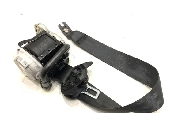 Seat Leon (5F) Front seatbelt 