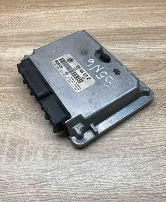 Volkswagen PASSAT B5 Engine control unit/module ECU 038906018AS 0281001724