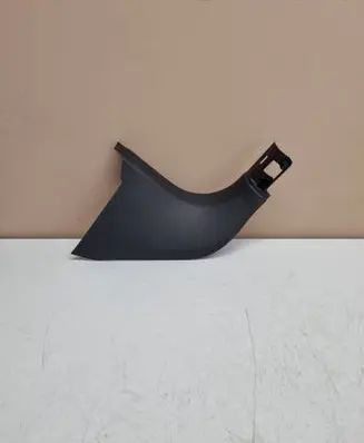 Foot area side trim