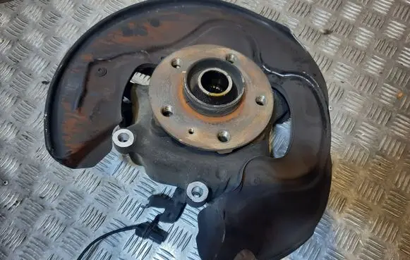 Audi A8 S8 D4 4H Rear wheel hub 4H0505435D