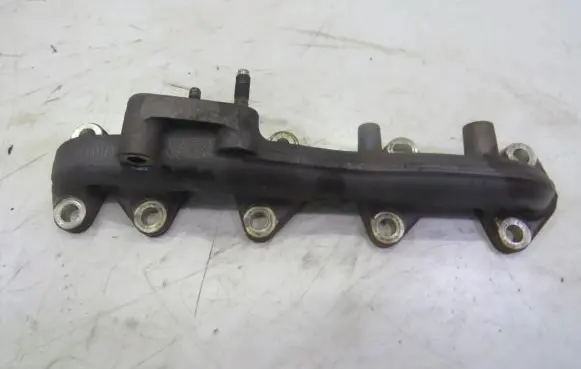 KIA Sorento Exhaust manifold