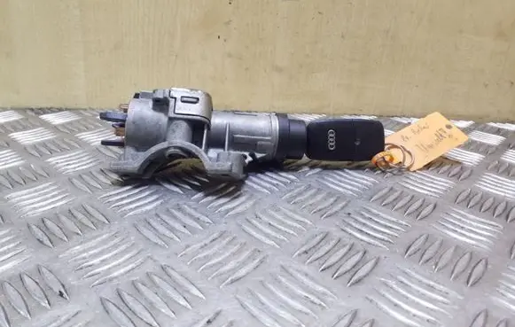 Audi A4 S4 B6 8E 8H Ignition lock 4B0905851G