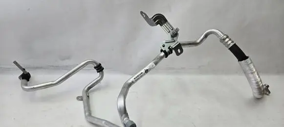 Renault Trafic III (X82) Air conditioning (A/C) pipe/hose 924807601R
