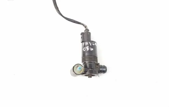 Land Rover Freelander 2 - LR2 Windscreen/windshield washer pump 
