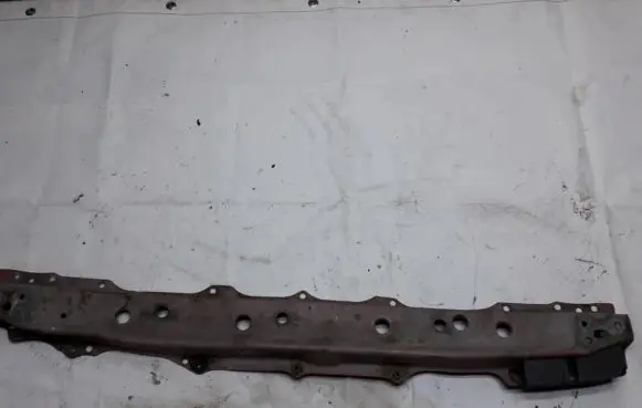 Toyota Yaris Radiator support slam panel