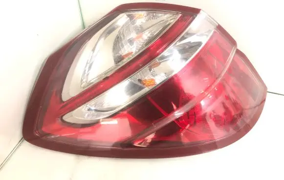 Subaru Legacy Rear/tail lights 22020952