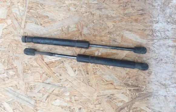 Audi A4 S4 B6 8E 8H Tailgate/trunk strut/damper 4B5827552G