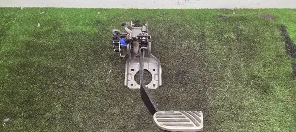 Hyundai Ioniq 5 Brake pedal 32800GI910