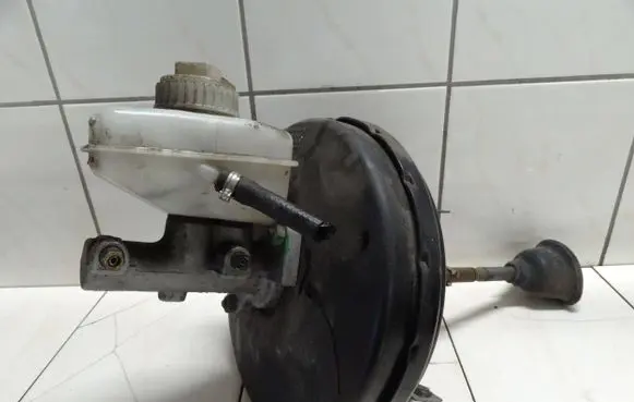 Opel Vectra B Brake booster 03495020