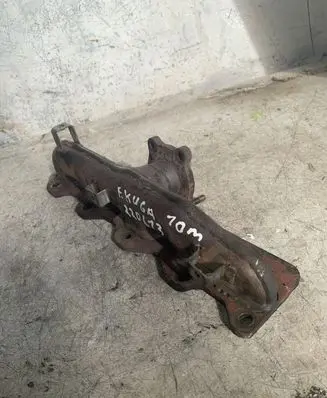 Ford Kuga I Exhaust manifold
