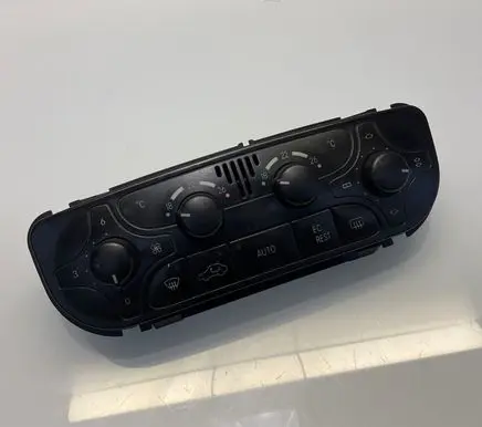 Mercedes-Benz C W203 Climate control unit 2038300285 140010322 A2038300285