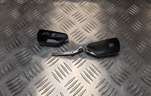 Skoda Octavia Mk4 Ignition key/card