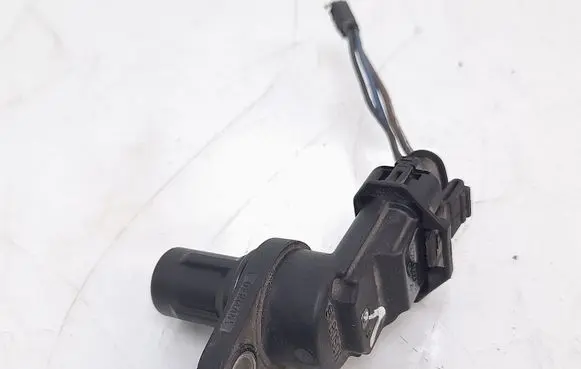Chrysler Voyager Camshaft position sensor 0281002667 041125