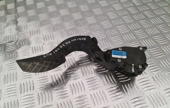 Audi A4 S4 B6 8E 8H Accelerator throttle pedal 8EI723523