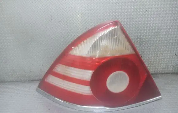 Ford Mondeo Mk III Rear/tail lights 6S7113405A