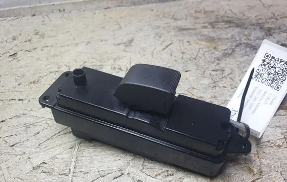 Mazda 6 Electric window control switch GS1D66370 03124600
