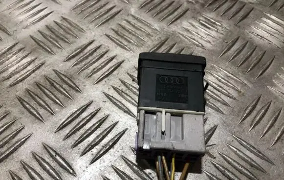 Audi A4 S4 B5 8D Headlight level adjustment motor 8D0941301 4897
