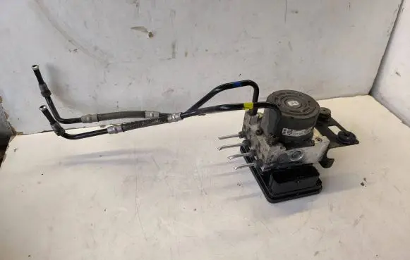 Opel Vivaro ABS Pump 28515240093 10062236171 10091514493