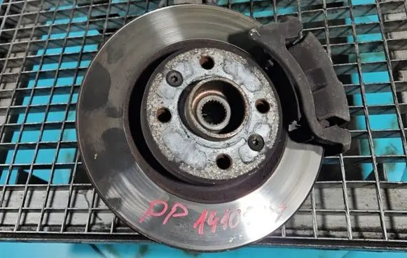 Renault Twingo II Front wheel hub spindle knuckle IMPRK1410577