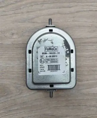 Volvo XC70 Alarm system siren 6G9N19G229DE A0005019 0205058