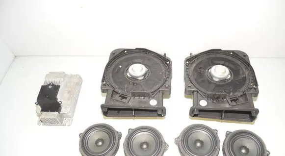 BMW 1 F40 Audio system kit 8715685 65138715685 65139274700