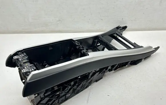 BMW X5 E70 Center console 70W2002 1100710980160 UM1100T