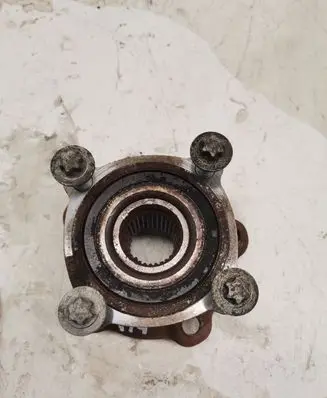 BMW M4 F82 F83 Rear wheel bearing hub 794850