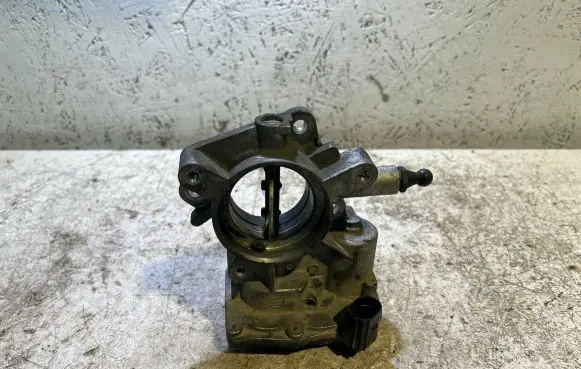 Opel Insignia A Throttle valve 50569200