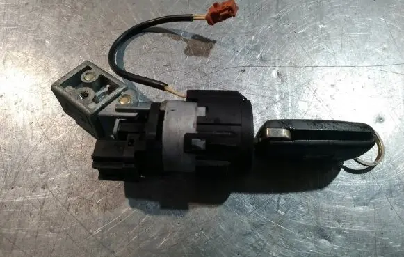 Peugeot 207 Ignition lock 36.393.600