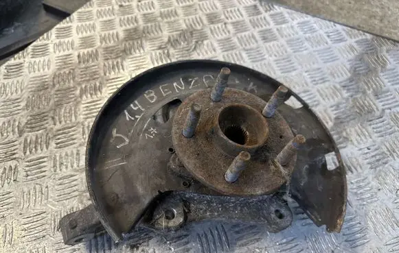 Opel Astra J Front wheel hub