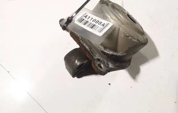 Opel Zafira A Engine mount bracket 