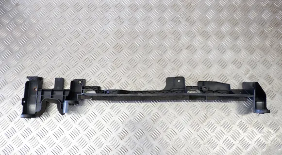 Radiator mount bracket
