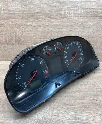 Volkswagen PASSAT B5 Speedometer (instrument cluster) 3B0919861JX 110208793 023
