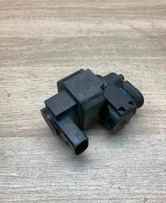 Audi A4 S4 B7 8E 8H Turbo solenoid valve 059906629A 059906628