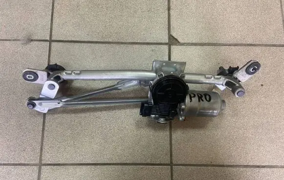 KIA Pro Cee'd III Front wiper linkage 