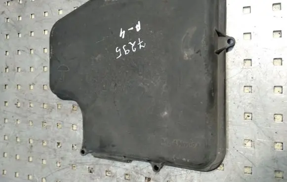 Audi A4 S4 B5 8D Fuse box cover 8D1907613A
