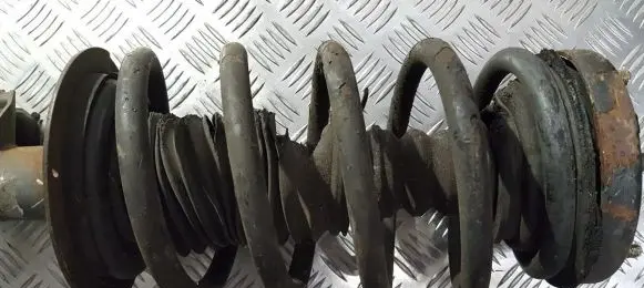 BMW X5 E53 Front coil spring