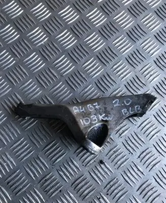 Audi A4 S4 B7 8E 8H Engine mounting bracket 8E0199307S 8988152