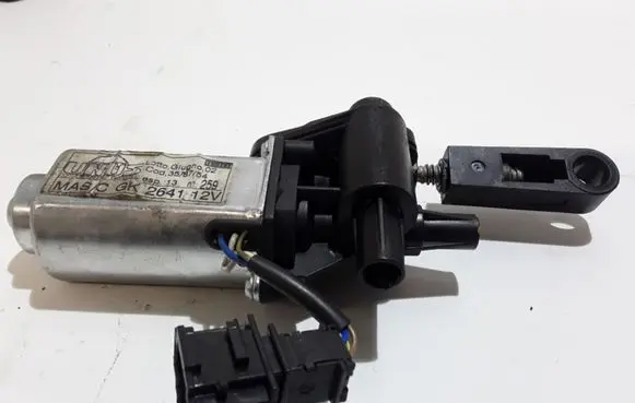 Audi A8 S8 D3 4E Seat adjustment motor 8322672