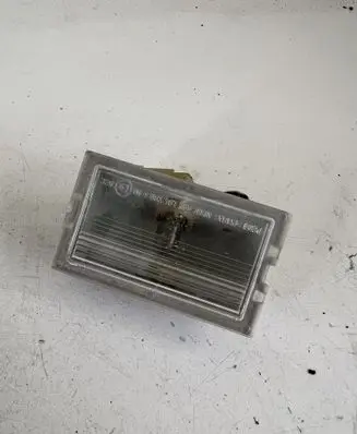 Land Rover Discovery 3 - LR3 Number plate light XFC500040