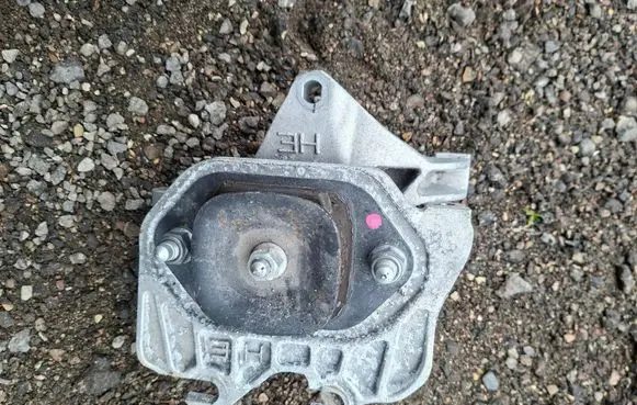 Renault Symbioz Gearbox mount 112531060R