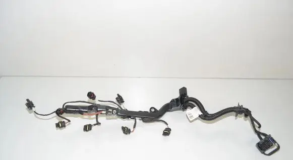 BMW X1 F48 F49 Fuel injector wires 8678962 12518678962