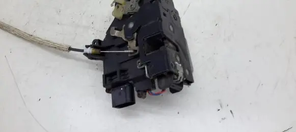Audi A6 S6 C5 4B Front door lock 1J1837016B