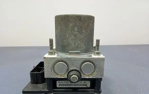 Audi A6 Allroad C5 ABS Pump 4F0614517R