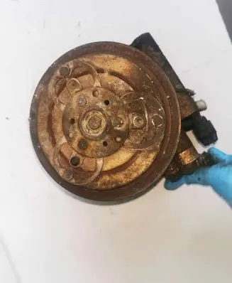 Nissan X-Trail T30 Air conditioning (A/C) compressor (pump)