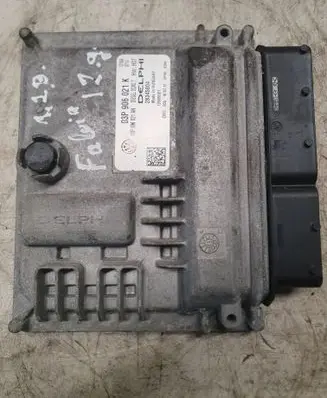 Skoda Fabia Mk2 (5J) Engine control unit/module 03P906021K 03P906021AN 28345804