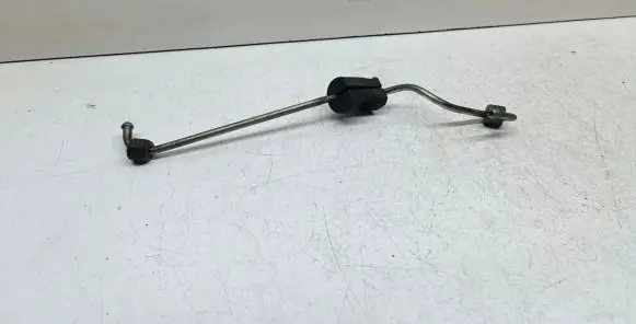 BMW 3 E90 E91 Fuel injector supply line/pipe 