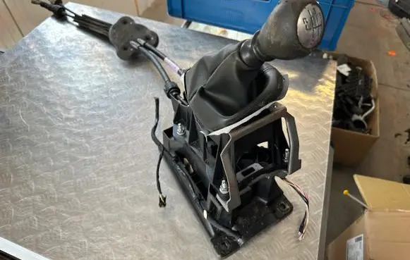 Renault Scenic III - Grand scenic III Gear shifter/selector 8201021402