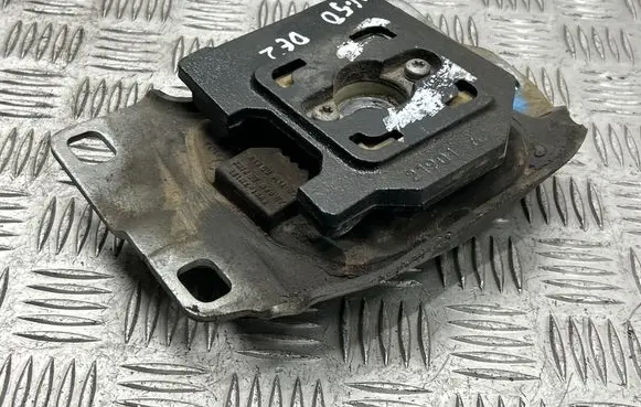 Volvo V50 Gearbox mount 